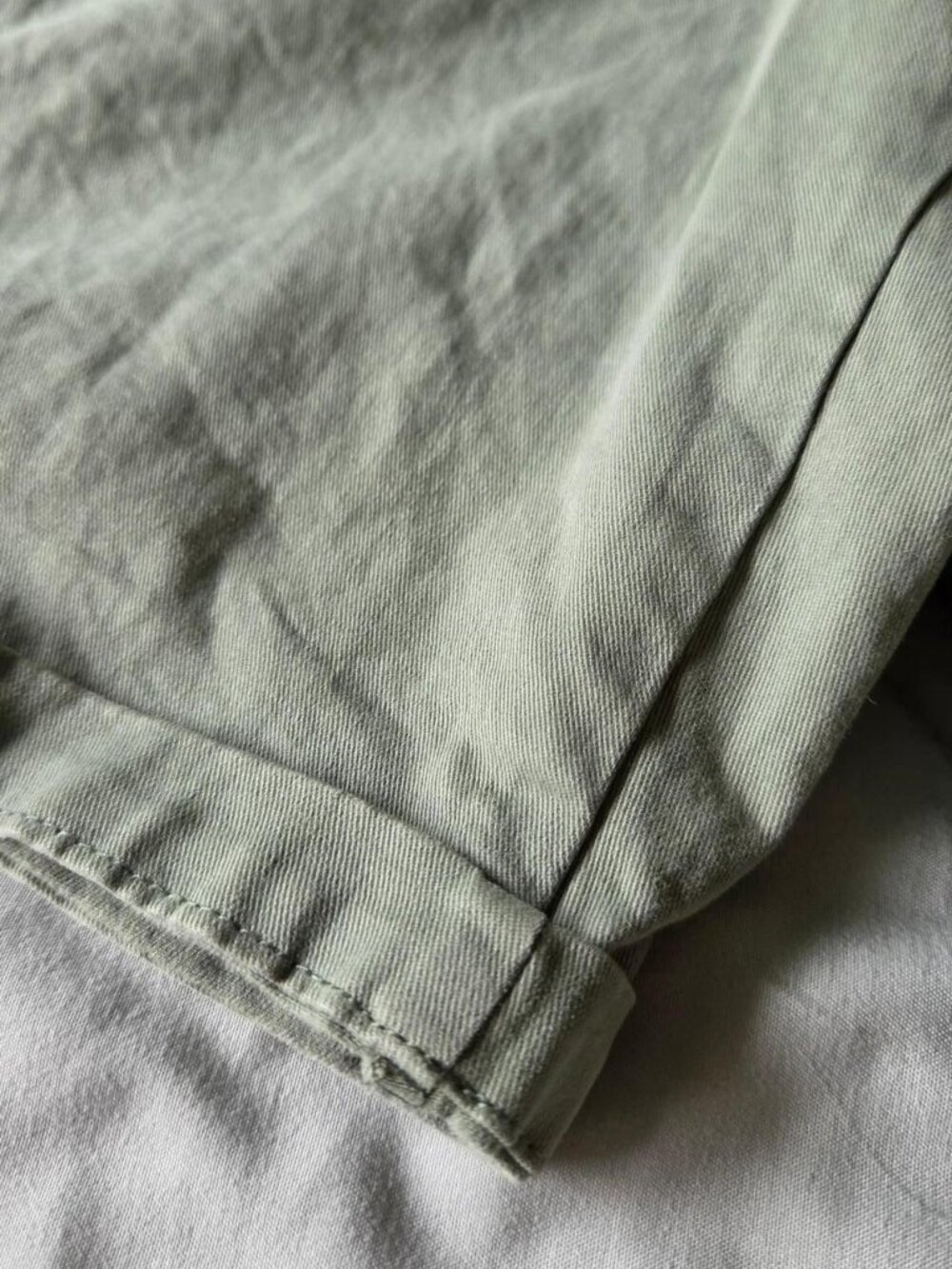 GAP Sage Green Cuffed Cotton Chino Shorts - Picture 4 of 5